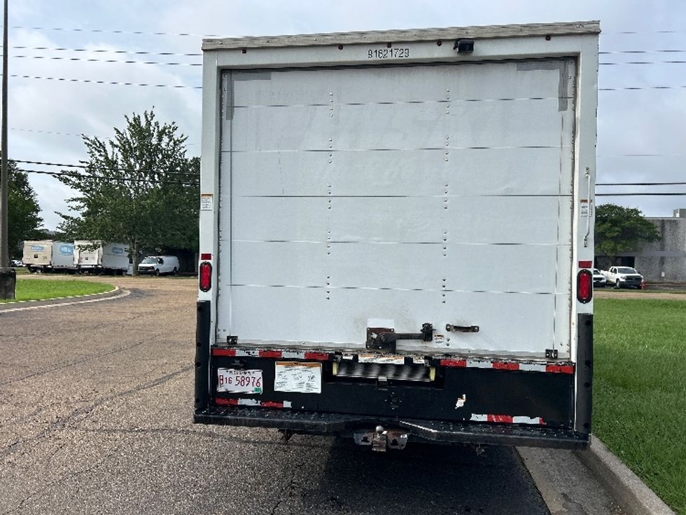 Light Duty Box Truck-Light and Medium Duty Trucks-Ford-2022-E350-Jackson-MS-117,488\n\t\tmiles-$ 28,500 - Image 7