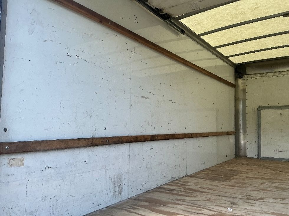 Light Duty Box Truck-Light and Medium Duty Trucks-Ford-2022-E350-Jackson-MS-130,783\n\t\tmiles-$ 24,750 - Image 10