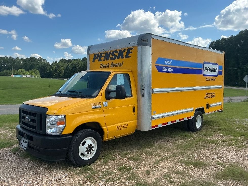 Light Duty Box Truck-Light and Medium Duty Trucks-Ford-2022-E350-Jackson-MS-130,783\n\t\tmiles-$ 24,750 - Image 3