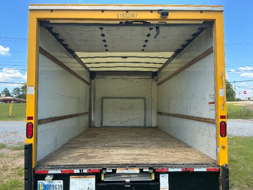 Light Duty Box Truck-Light and Medium Duty Trucks-Ford-2022-E350-Jackson-MS-130,783\n\t\tmiles-$ 24,750 - Image 8
