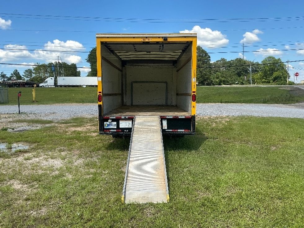 Light Duty Box Truck-Light and Medium Duty Trucks-Ford-2022-E350-Jackson-MS-130,783\n\t\tmiles-$ 24,750 - Image 9