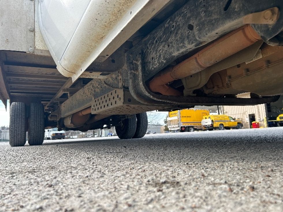 Light Duty Box Truck-Light and Medium Duty Trucks-Ford-2022-E350-Jackson-TN-153,395\n\t\tmiles-$ 21,750 - Image 14