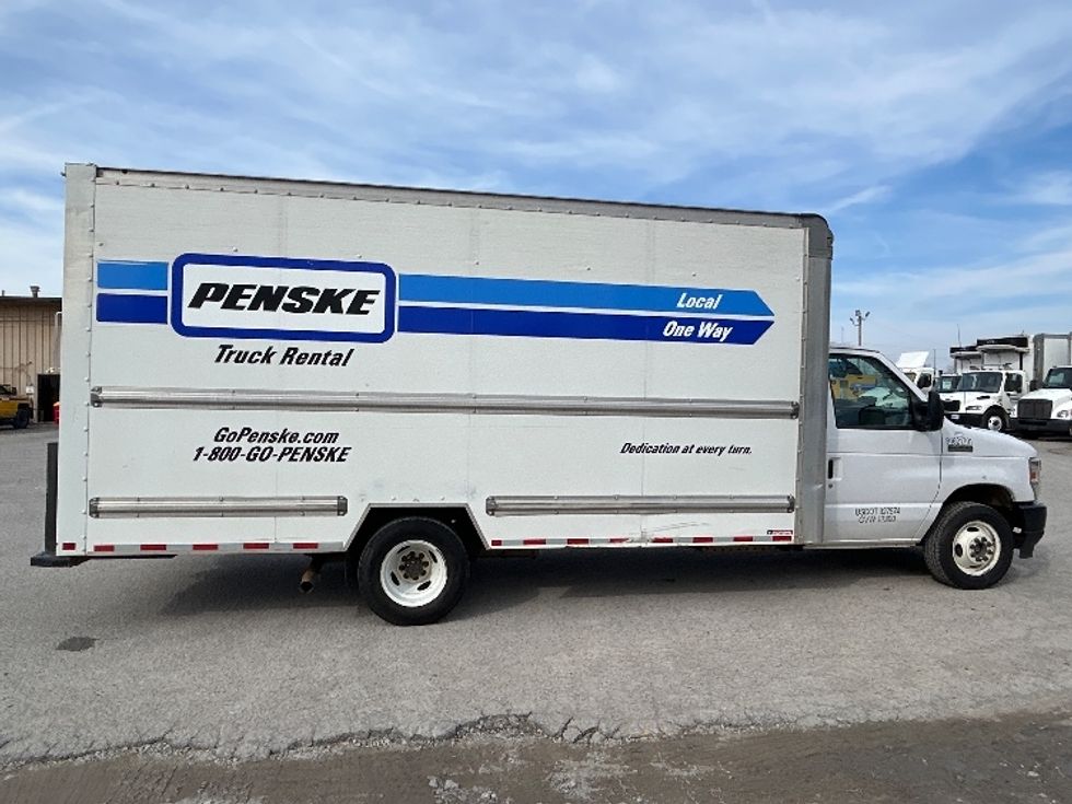 Light Duty Box Truck-Light and Medium Duty Trucks-Ford-2022-E350-Jackson-TN-153,395\n\t\tmiles-$ 21,750 - Image 15