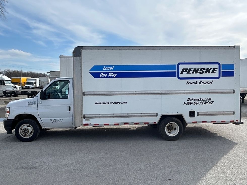 Light Duty Box Truck-Light and Medium Duty Trucks-Ford-2022-E350-Jackson-TN-153,395\n\t\tmiles-$ 21,750 - Image 4