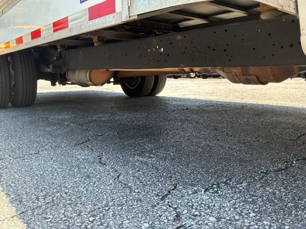 Light Duty Box Truck-Light and Medium Duty Trucks-Ford-2022-E350-Jacksonville-FL-124,343\n\t\tmiles-$ 25,750 - Image 14