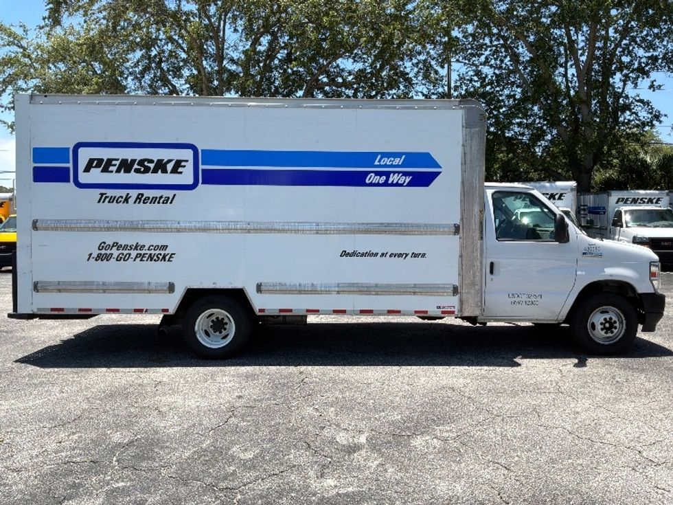 Light Duty Box Truck-Light and Medium Duty Trucks-Ford-2022-E350-Jacksonville-FL-124,343\n\t\tmiles-$ 25,750 - Image 15