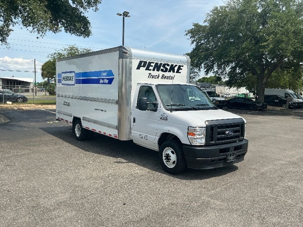 Light Duty Box Truck-Light and Medium Duty Trucks-Ford-2022-E350-Jacksonville-FL-87,408\n\t\tmiles-$ 33,750 - Image 1