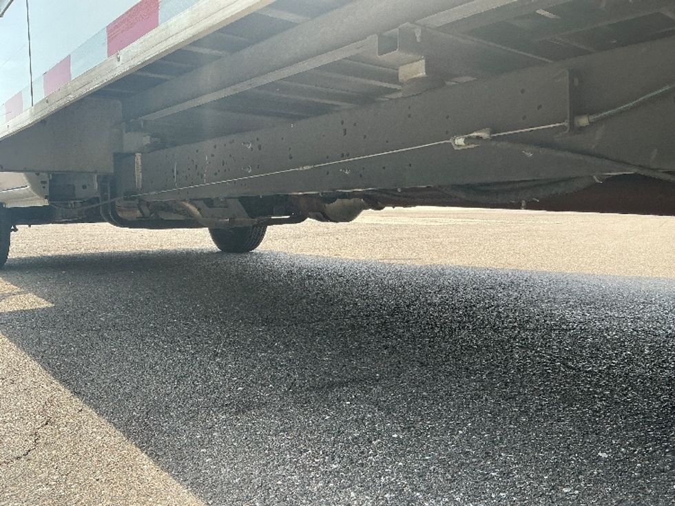 Light Duty Box Truck-Light and Medium Duty Trucks-Ford-2022-E350-Jacksonville-FL-87,408\n\t\tmiles-$ 33,750 - Image 5