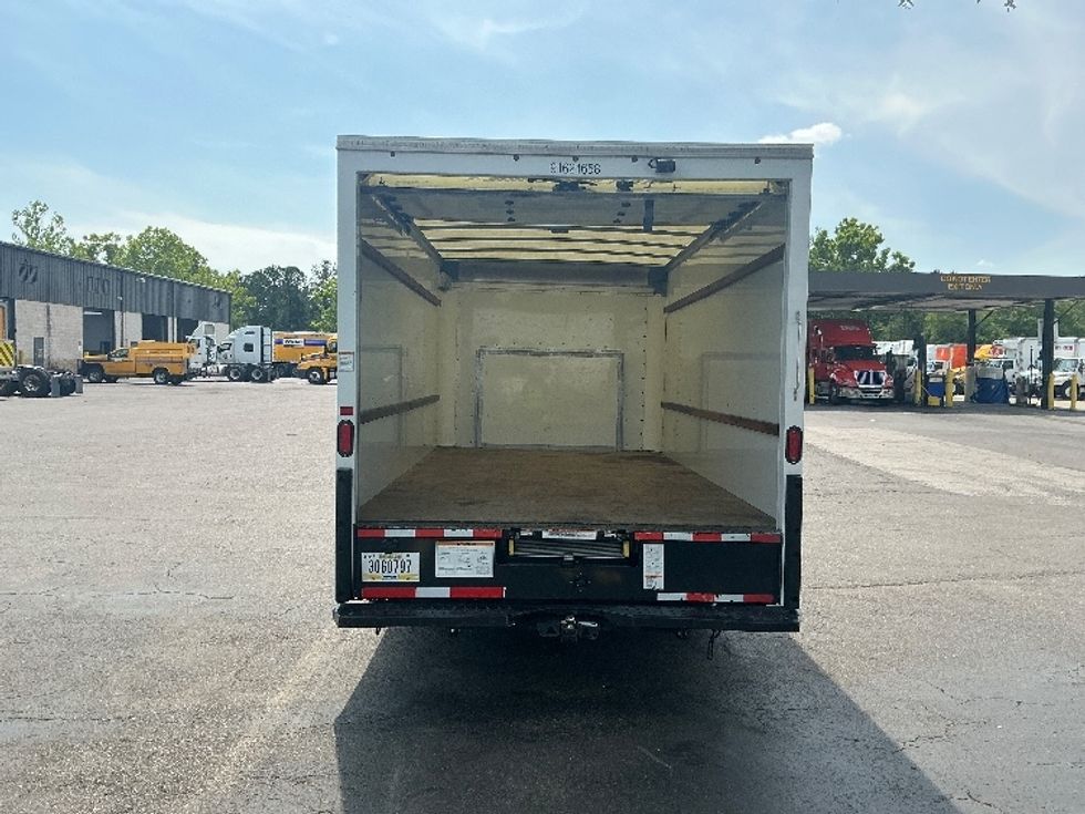Light Duty Box Truck-Light and Medium Duty Trucks-Ford-2022-E350-Jacksonville-FL-87,408\n\t\tmiles-$ 33,750 - Image 8
