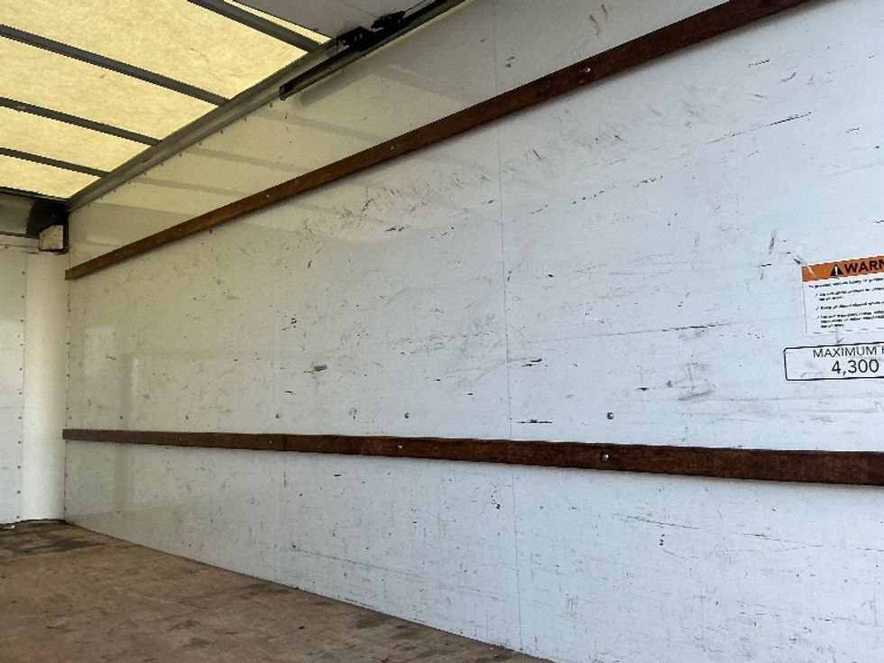 Light Duty Box Truck-Light and Medium Duty Trucks-Ford-2022-E350-Jacksonville-FL-89,514\n\t\tmiles-$ 33,500 - Image 12