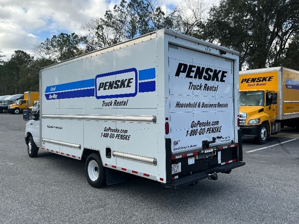 Light Duty Box Truck-Light and Medium Duty Trucks-Ford-2022-E350-Jacksonville-FL-89,514\n\t\tmiles-$ 33,500 - Image 6