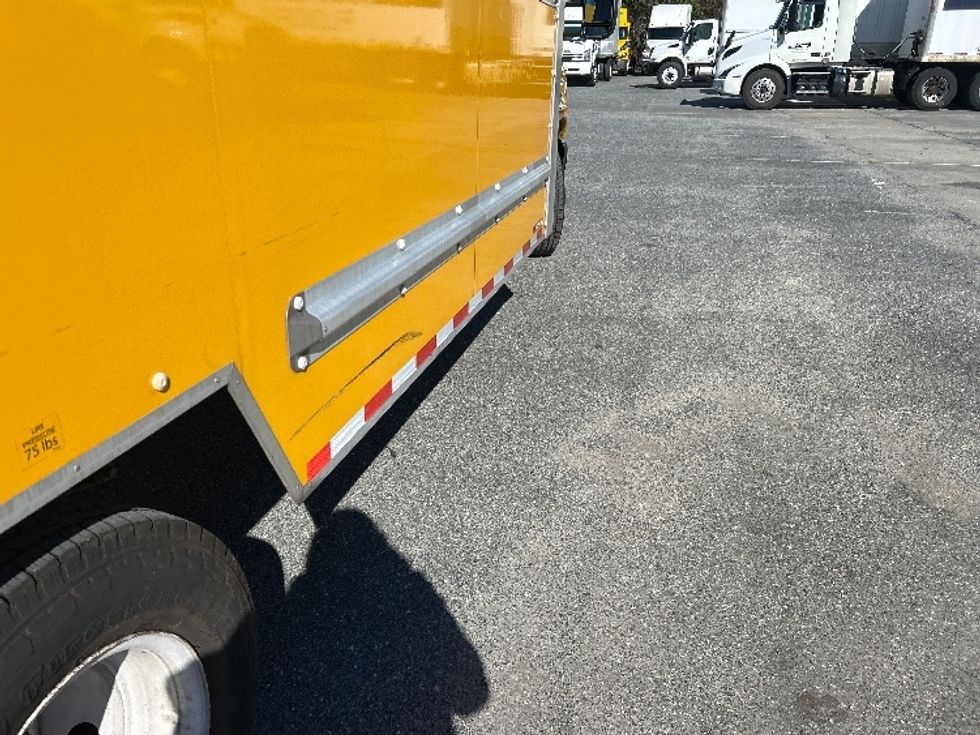 Light Duty Box Truck-Light and Medium Duty Trucks-Ford-2022-E350-Jacksonville-FL-90,812\n\t\tmiles-$ 30,250 - Image 14