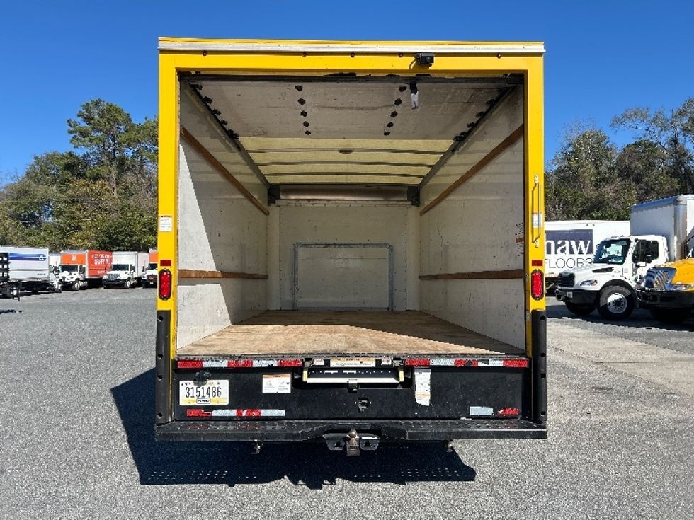 Light Duty Box Truck-Light and Medium Duty Trucks-Ford-2022-E350-Jacksonville-FL-90,812\n\t\tmiles-$ 30,250 - Image 8