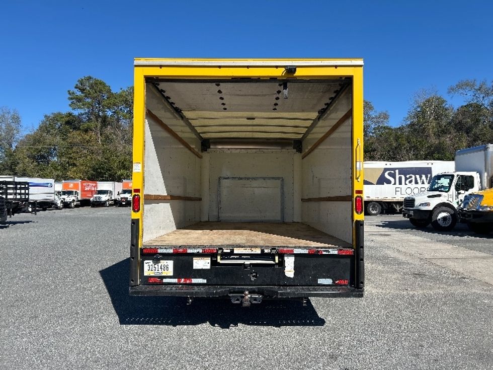 Light Duty Box Truck-Light and Medium Duty Trucks-Ford-2022-E350-Jacksonville-FL-90,812\n\t\tmiles-$ 30,250 - Image 9