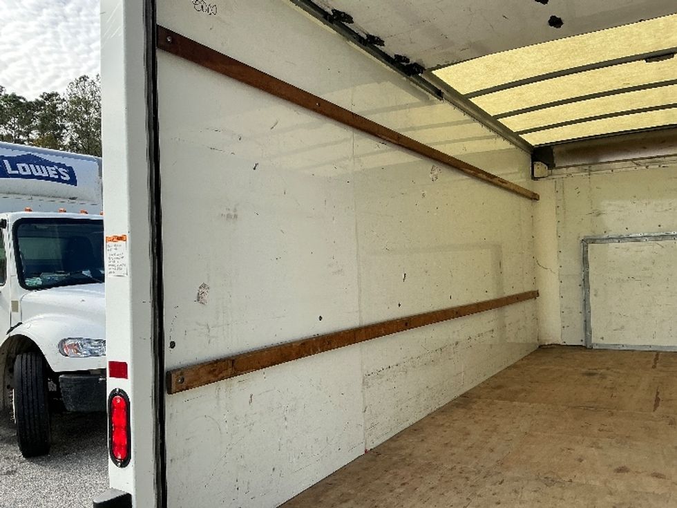 Light Duty Box Truck-Light and Medium Duty Trucks-Ford-2022-E350-Jacksonville-FL-97,250\n\t\tmiles-$ 32,500 - Image 10