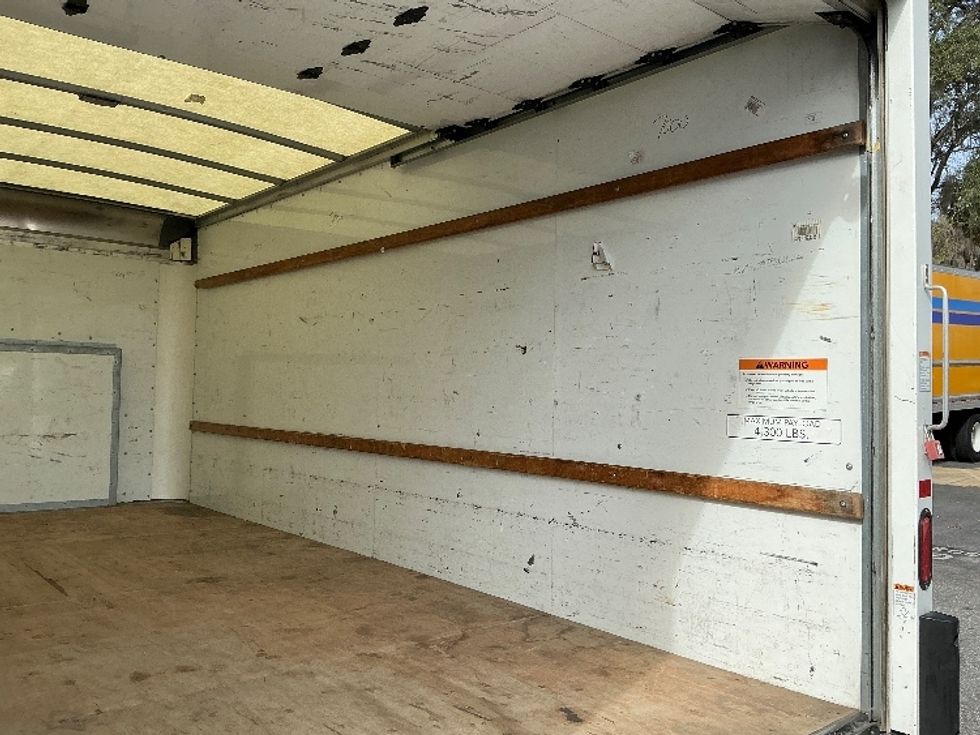Light Duty Box Truck-Light and Medium Duty Trucks-Ford-2022-E350-Jacksonville-FL-97,250\n\t\tmiles-$ 32,500 - Image 11