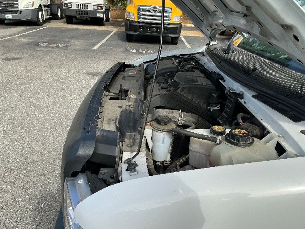 Light Duty Box Truck-Light and Medium Duty Trucks-Ford-2022-E350-Jacksonville-FL-97,250\n\t\tmiles-$ 32,500 - Image 23