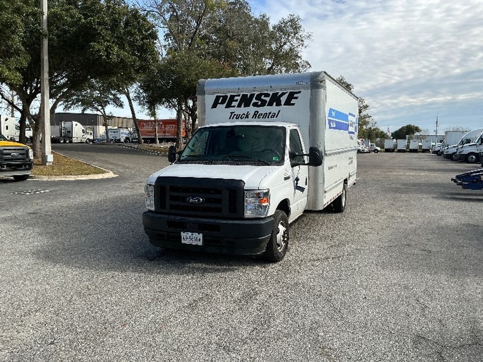 Light Duty Box Truck-Light and Medium Duty Trucks-Ford-2022-E350-Jacksonville-FL-97,250\n\t\tmiles-$ 32,500 - Image 3