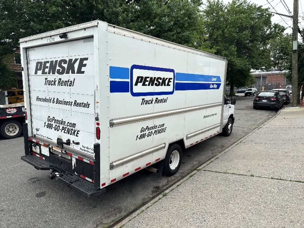 Light Duty Box Truck-Light and Medium Duty Trucks-Ford-2022-E350-Jamaica-NY-102,086\n\t\tmiles-$ 29,000 - Image 13