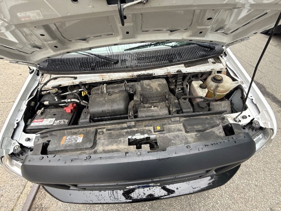 Light Duty Box Truck-Light and Medium Duty Trucks-Ford-2022-E350-Jamaica-NY-102,086\n\t\tmiles-$ 29,000 - Image 23