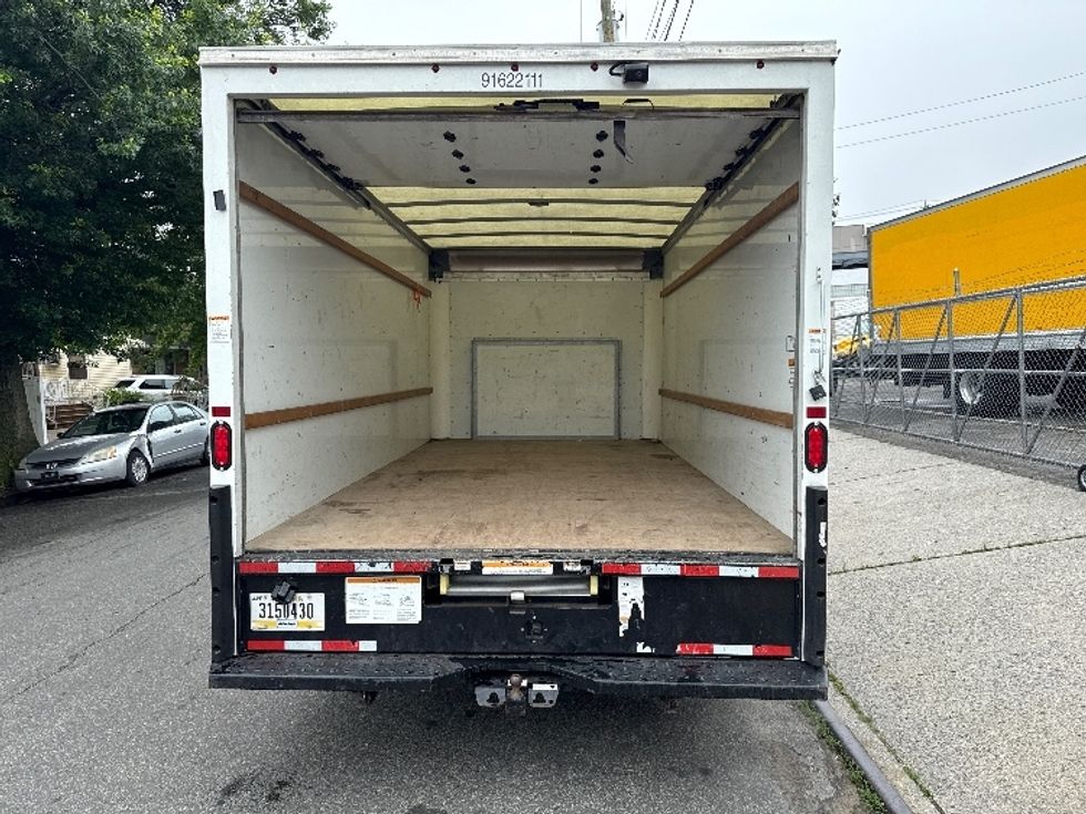 Light Duty Box Truck-Light and Medium Duty Trucks-Ford-2022-E350-Jamaica-NY-102,086\n\t\tmiles-$ 29,000 - Image 8