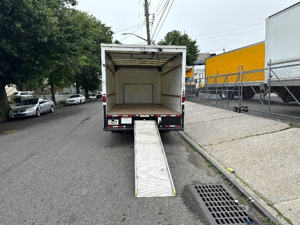 Light Duty Box Truck-Light and Medium Duty Trucks-Ford-2022-E350-Jamaica-NY-102,086\n\t\tmiles-$ 29,000 - Image 9