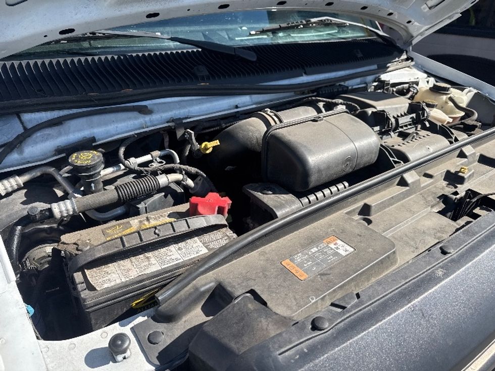 Light Duty Box Truck-Light and Medium Duty Trucks-Ford-2022-E350-Jamaica-NY-116,432\n\t\tmiles-$ 28,000 - Image 22