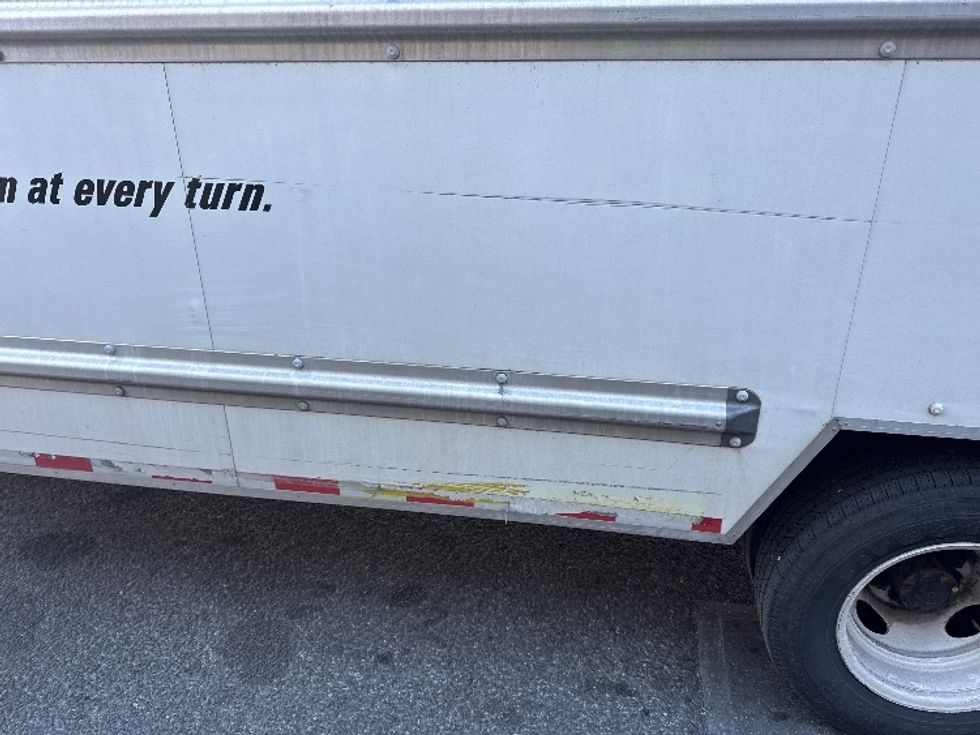 Light Duty Box Truck-Light and Medium Duty Trucks-Ford-2022-E350-Jamaica-NY-123,264\n\t\tmiles-$ 27,250 - Image 28