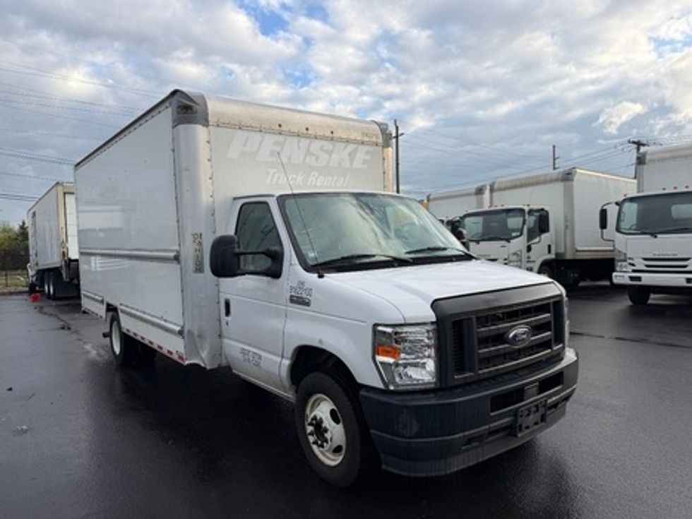 Light Duty Box Truck-Light and Medium Duty Trucks-Ford-2022-E350-Jamaica-NY-123,264\n\t\tmiles-$ 27,250 - Image 3