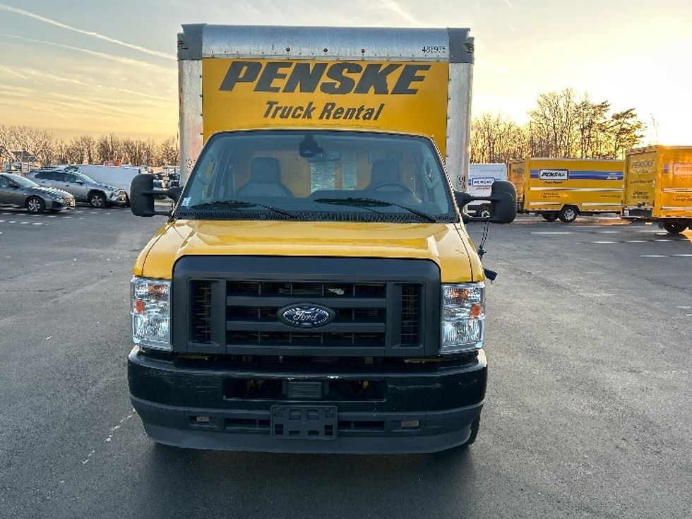 Light Duty Box Truck-Light and Medium Duty Trucks-Ford-2022-E350-Jessup-MD-99,850\n\t\tmiles-$ 27,250 - Image 2