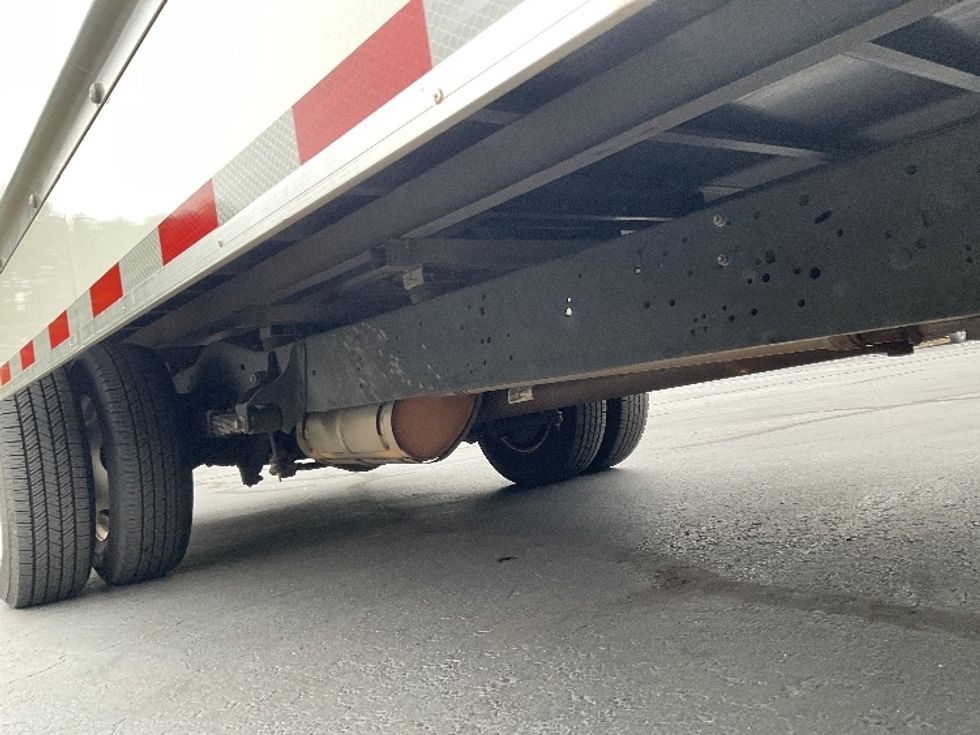 Light Duty Box Truck-Light and Medium Duty Trucks-Ford-2022-E350-Jurupa Valley-CA-60,615\n\t\tmiles-$ 37,250 - Image 13