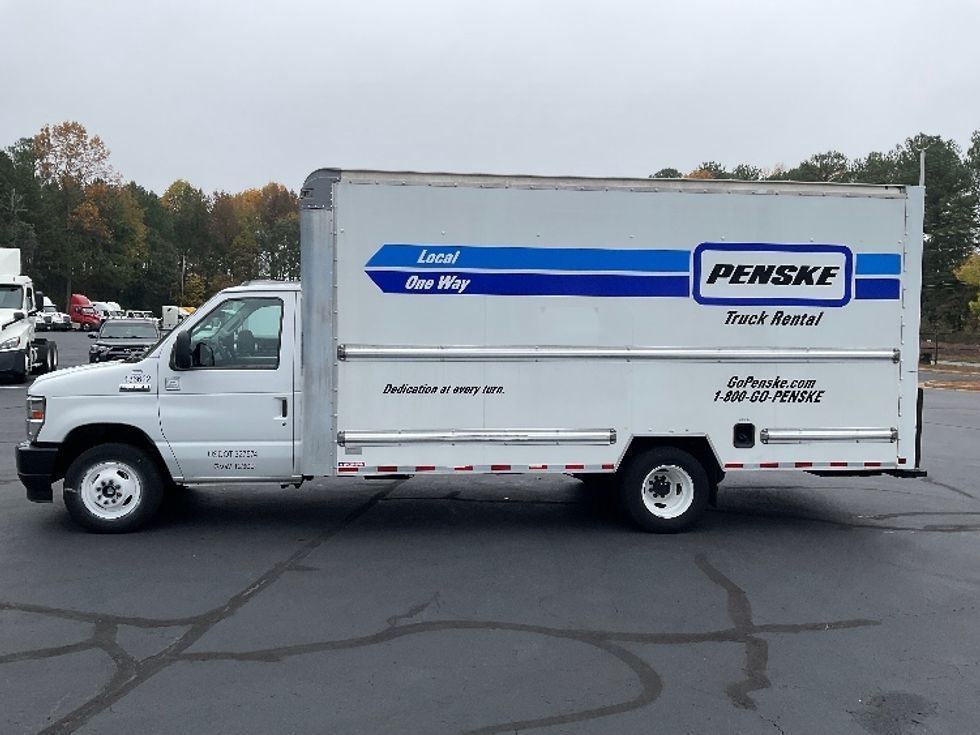 Light Duty Box Truck-Light and Medium Duty Trucks-Ford-2022-E350-Jurupa Valley-CA-60,615\n\t\tmiles-$ 37,250 - Image 4