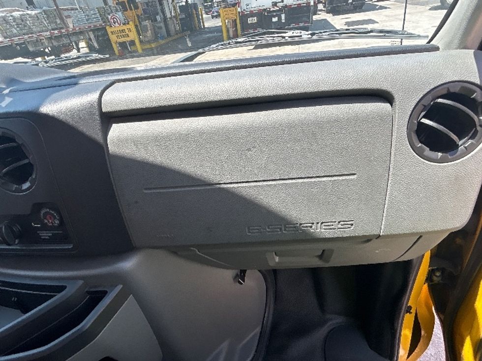 Light Duty Box Truck-Light and Medium Duty Trucks-Ford-2022-E350-Jurupa Valley-CA-79,802\n\t\tmiles-$ 30,000 - Image 21