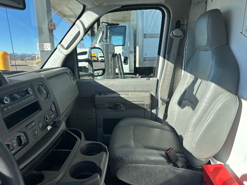 Light Duty Box Truck-Light and Medium Duty Trucks-Ford-2022-E350-Jurupa Valley-CA-90,906\n\t\tmiles-$ 31,000 - Image 19