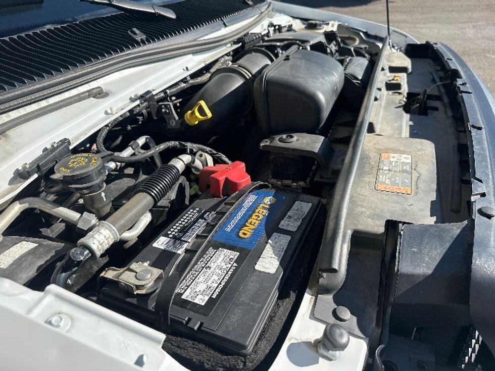 Light Duty Box Truck-Light and Medium Duty Trucks-Ford-2022-E350-Jurupa Valley-CA-90,906\n\t\tmiles-$ 31,000 - Image 23