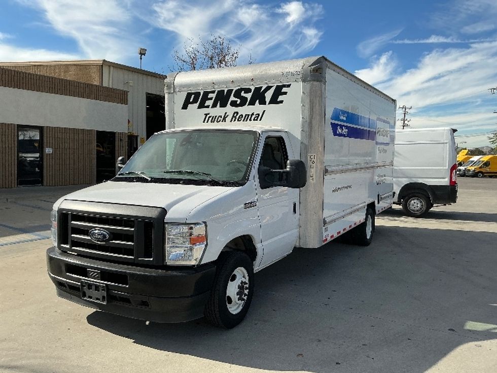 Light Duty Box Truck-Light and Medium Duty Trucks-Ford-2022-E350-Jurupa Valley-CA-95,084\n\t\tmiles-$ 32,250 - Image 3