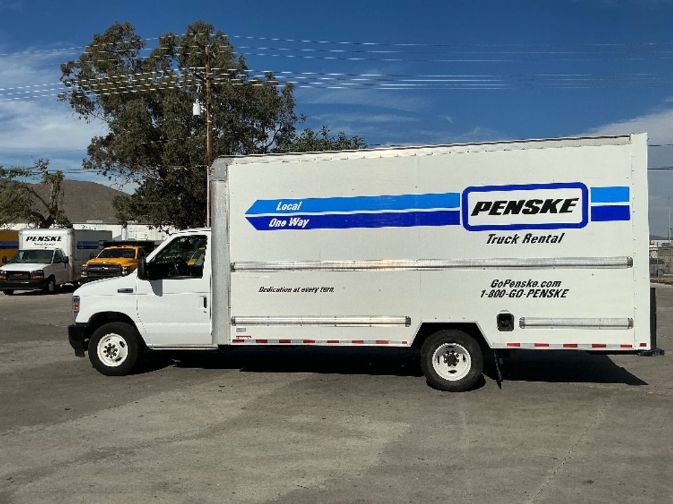 Light Duty Box Truck-Light and Medium Duty Trucks-Ford-2022-E350-Jurupa Valley-CA-95,084\n\t\tmiles-$ 32,250 - Image 4