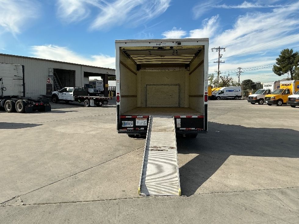 Light Duty Box Truck-Light and Medium Duty Trucks-Ford-2022-E350-Jurupa Valley-CA-95,084\n\t\tmiles-$ 32,250 - Image 9
