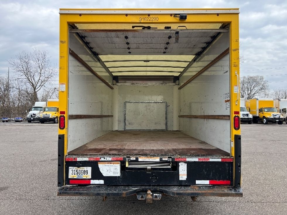 Light Duty Box Truck-Light and Medium Duty Trucks-Ford-2022-E350-Kalamazoo-MI-97,992\n\t\tmiles-$ 27,750 - Image 7