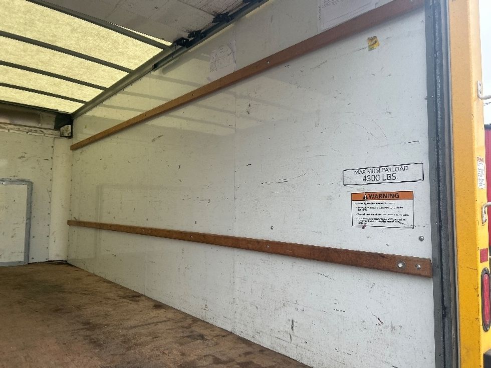 Light Duty Box Truck-Light and Medium Duty Trucks-Ford-2022-E350-Kalamazoo-MI-98,471\n\t\tmiles-$ 27,750 - Image 12