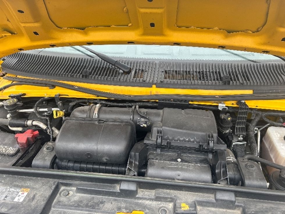 Light Duty Box Truck-Light and Medium Duty Trucks-Ford-2022-E350-Kalamazoo-MI-98,471\n\t\tmiles-$ 27,750 - Image 23