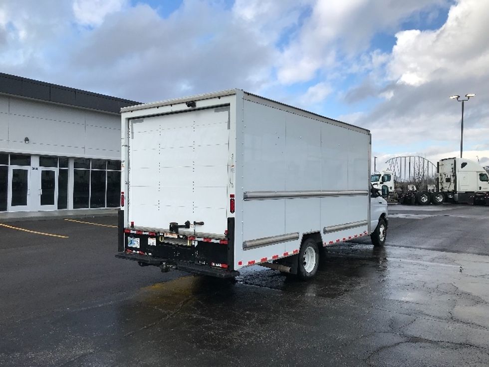 Light Duty Box Truck-Light and Medium Duty Trucks-Ford-2022-E350-Kansas City-MO-100,578\n\t\tmiles-$ 31,250 - Image 12