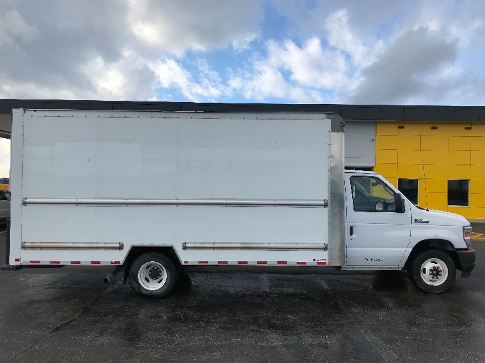 Light Duty Box Truck-Light and Medium Duty Trucks-Ford-2022-E350-Kansas City-MO-100,578\n\t\tmiles-$ 31,250 - Image 14