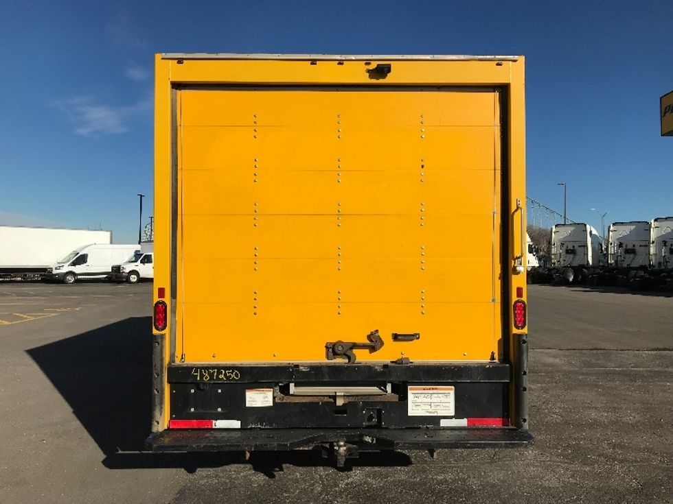 Light Duty Box Truck-Light and Medium Duty Trucks-Ford-2022-E350-Kansas City-MO-119,736\n\t\tmiles-$ 25,000 - Image 7