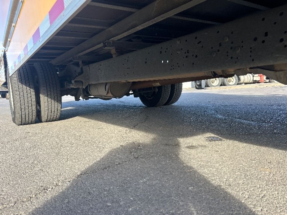 Light Duty Box Truck-Light and Medium Duty Trucks-Ford-2022-E350-Kansas City-MO-88,407\n\t\tmiles-$ 29,000 - Image 14