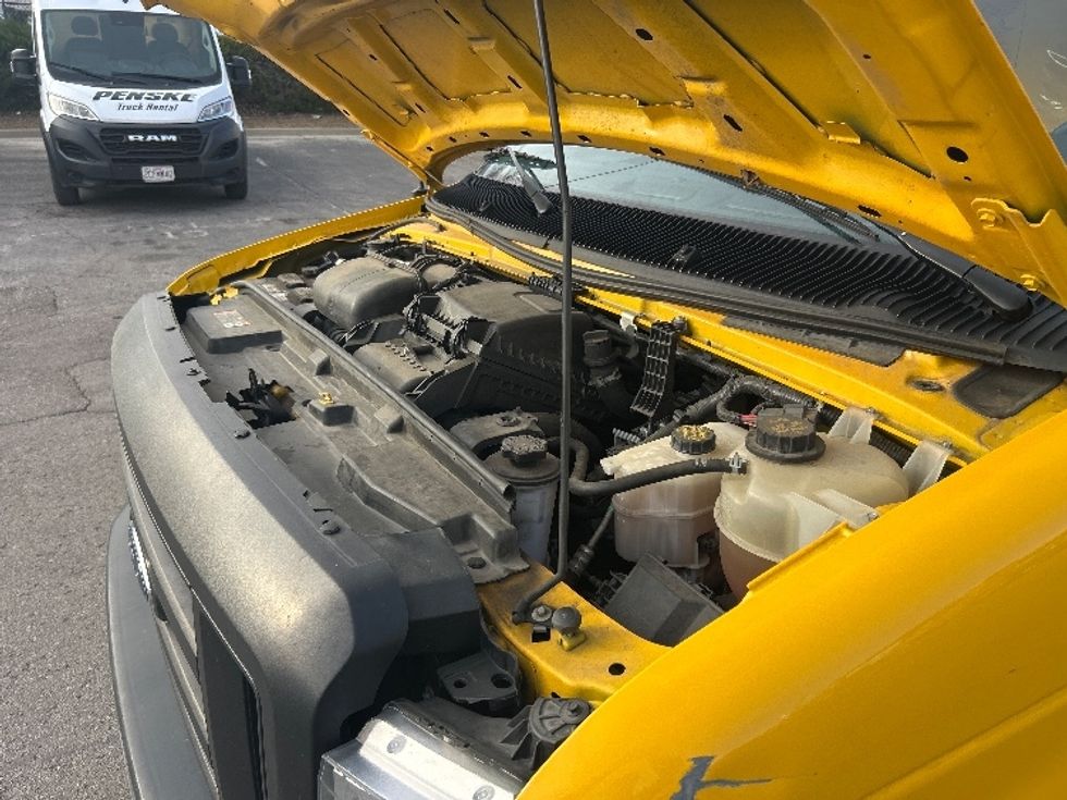 Light Duty Box Truck-Light and Medium Duty Trucks-Ford-2022-E350-Kansas City-MO-88,407\n\t\tmiles-$ 29,000 - Image 24