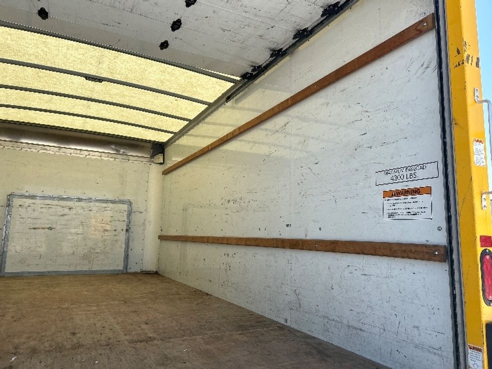 Light Duty Box Truck-Light and Medium Duty Trucks-Ford-2022-E350-Katy-TX-101,117\n\t\tmiles-$ 27,750 - Image 12