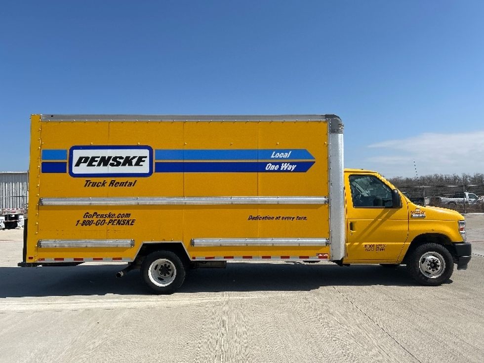 Light Duty Box Truck-Light and Medium Duty Trucks-Ford-2022-E350-Katy-TX-101,117\n\t\tmiles-$ 27,750 - Image 15