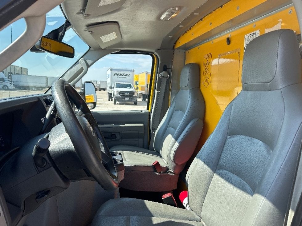 Light Duty Box Truck-Light and Medium Duty Trucks-Ford-2022-E350-Katy-TX-101,117\n\t\tmiles-$ 27,750 - Image 19