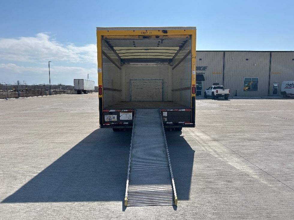 Light Duty Box Truck-Light and Medium Duty Trucks-Ford-2022-E350-Katy-TX-101,117\n\t\tmiles-$ 27,750 - Image 9